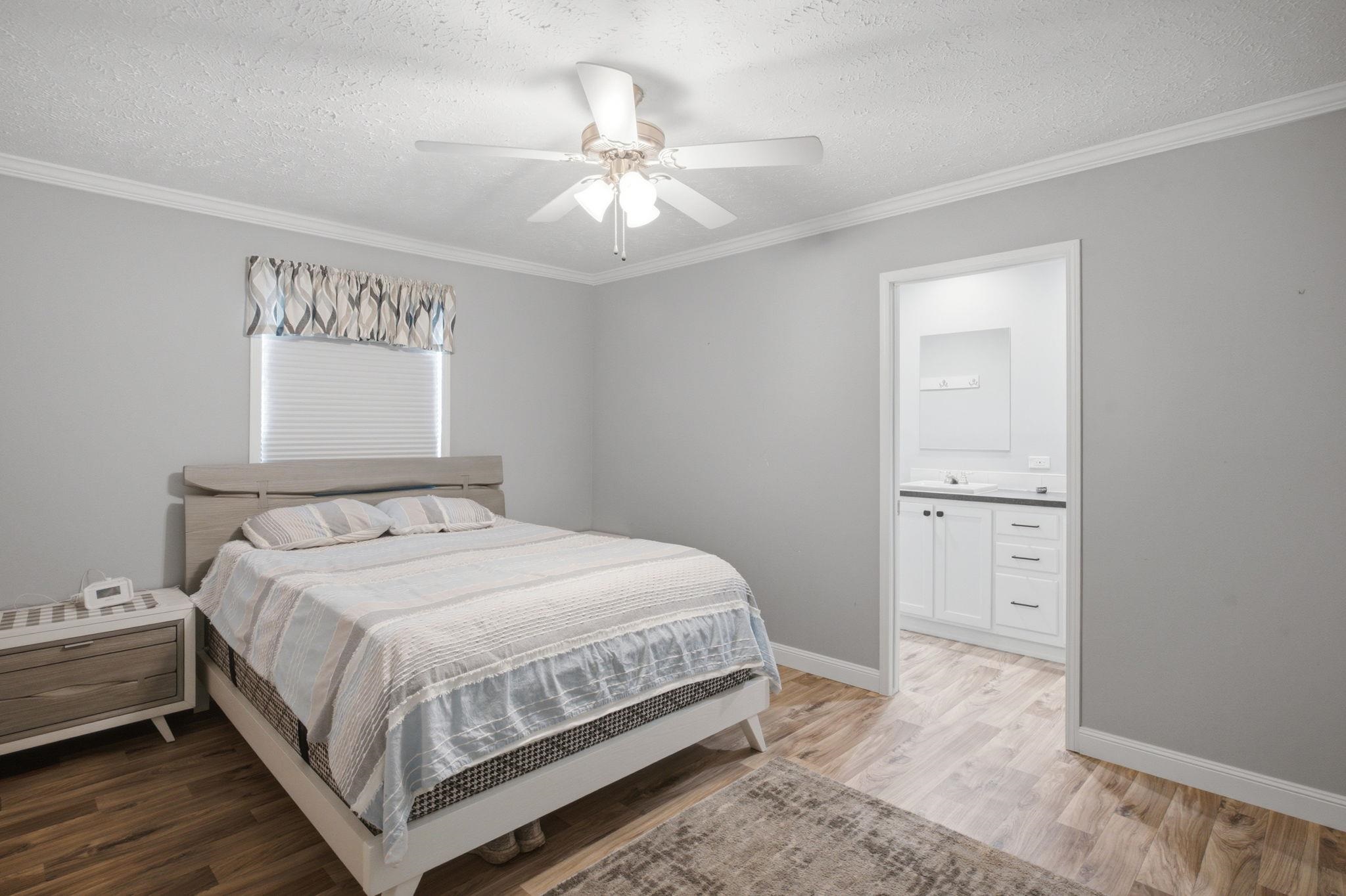 MLS photo 10 of 4603 Pelican Street
